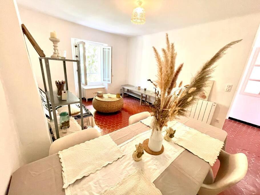 Bel appartement à Villecroze Esterno foto